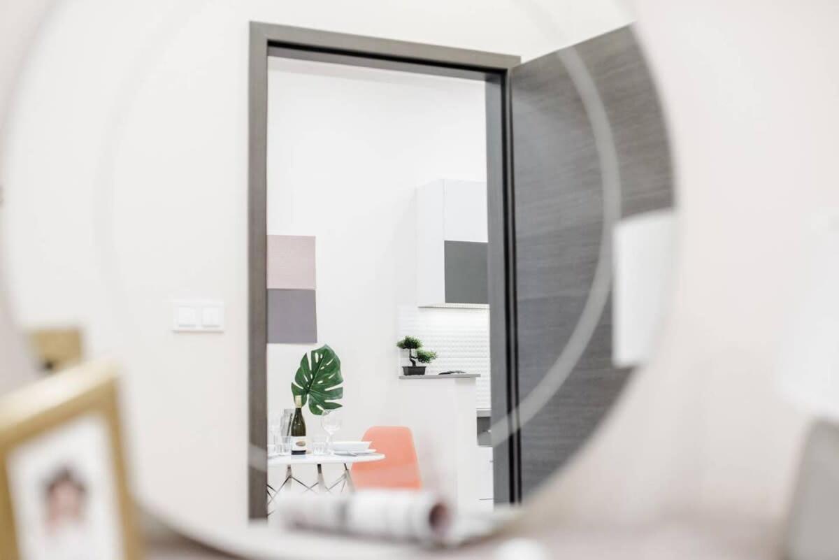 New Luxury Apartment In The Center With A/C Budapest Exterior foto
