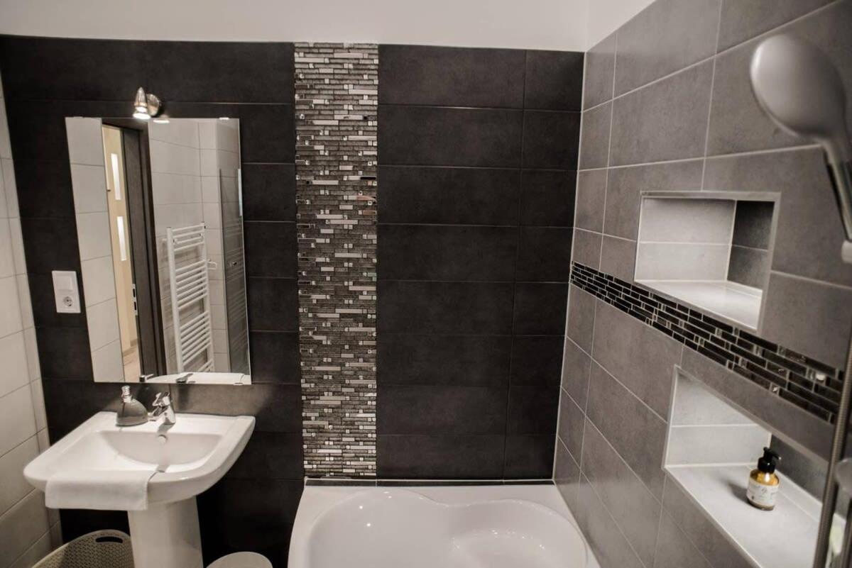 New Luxury Apartment In The Center With A/C Budapest Exterior foto